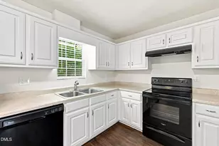 221 Dogwood Ave, Clayton, NC 27520 - Photo 11