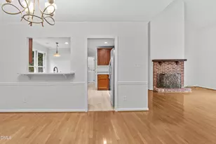 111 Brook Hollow Ct, Cary, NC 27513 - Photo 9