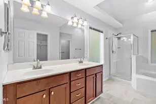111 Brook Hollow Ct, Cary, NC 27513 - Photo 23