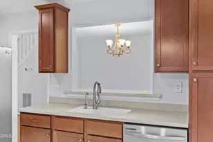 111 Brook Hollow Ct, Cary, NC 27513 - Photo 15