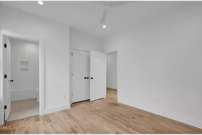 201 E Winmore Avenue, Chapel Hill, NC 27516 - Photo 33