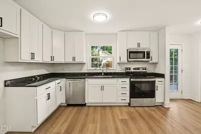 102 Amesbury Lane, Cary, NC 27511 - Photo 5