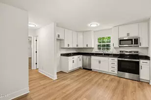 102 Amesbury Ln, Cary, NC 27511 - Photo 7