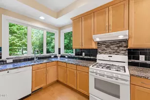 1001 Reaves Dr, Chapel Hill, NC 27516 - Photo 15