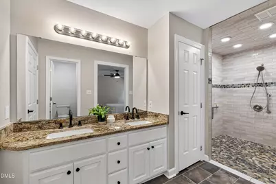 809 Kinsman Court, Raleigh, NC 27603 - Photo 33