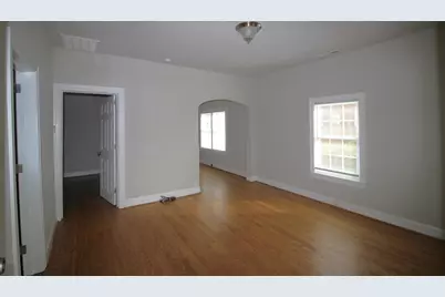 212 N Main Street, Holly Springs, NC 27540 - Photo 3