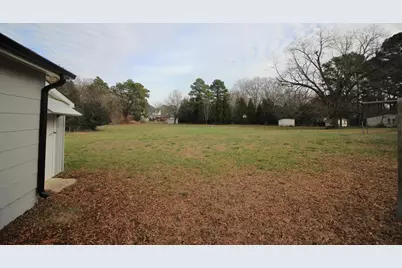 212 N Main Street, Holly Springs, NC 27540 - Photo 21