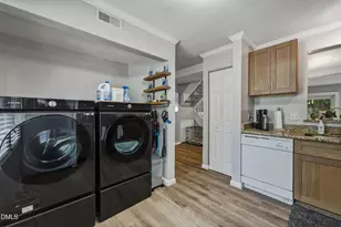 109 Luxon Pl, Cary, NC 27513 - Photo 13