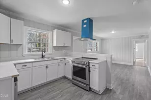 829 Burton St, Rocky Mount, NC 27803 - Photo 5