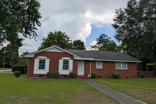 1708 Laurel St, Goldsboro, NC 27530 - Photo 1