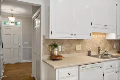 6810 Falconbridge Road, Chapel Hill, NC 27517 - Photo 23