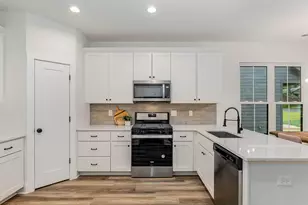 614 E Ellerbee St, Durham, NC 27704 - Photo 7