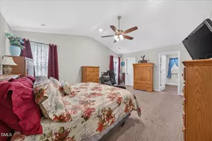 705 Little Patch St, Zebulon, NC 27597 - Photo 13