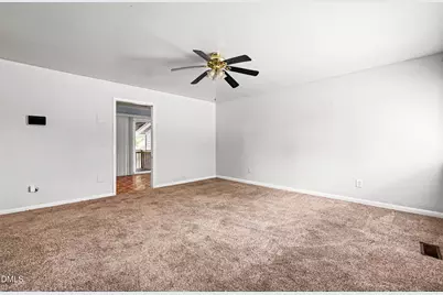 608 Howell Street, Selma, NC 27576 - Photo 3
