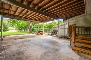 608 Howell St, Selma, NC 27576 - Photo 27