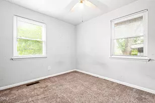 608 Howell St, Selma, NC 27576 - Photo 19