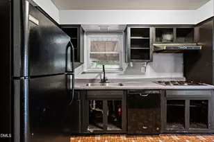 608 Howell St, Selma, NC 27576 - Photo 15