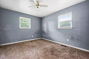 608 Howell St, Selma, NC 27576 - Photo 21