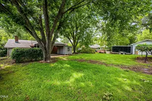 608 Howell St, Selma, NC 27576 - Photo 31