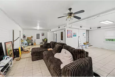 1211 E Willowbrook Drive, Burlington, NC 27215 - Photo 17