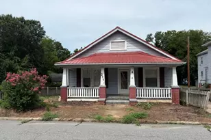 211 Tarpley St, Burlington, NC 27215 - Photo 1