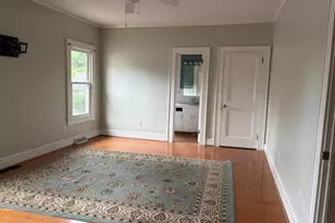 211 Tarpley St, Burlington, NC 27215 - Photo 5