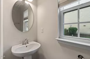 410 Smallwood Dr, Durham, NC 27703 - Photo 17
