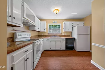 5701 Forest Lawn Court, Raleigh, NC 27612 - Photo 9