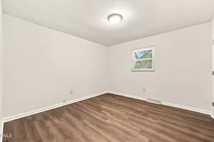 209 Montpelier Ave, Roxboro, NC 27573 - Photo 17