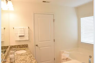 882 Queen City Crescent, Apex, NC 27523 - Photo 15