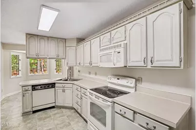 108 Pinnacle Court, Seven Lakes, NC 27376 - Photo 9