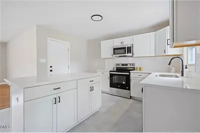 5505 Dodge Drive, Fayetteville, NC 28303 - Photo 7