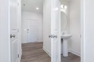 633 Sefton Park Dr, Zebulon, NC 27597 - Photo 1