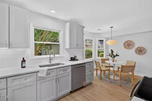 307 Berryhill Dr, Carrboro, NC 27510 - Photo 15