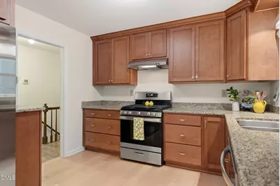 6408 Dixon Drive, Raleigh, NC 27609 - Photo 9
