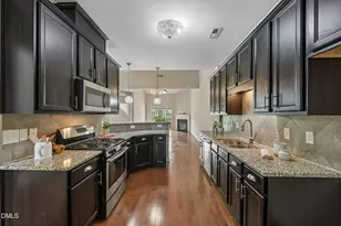 238 Beaconwood Ln, Holly Springs, NC 27540 - Photo 7