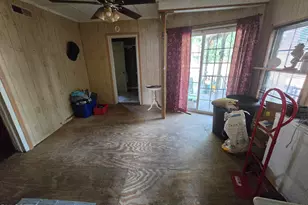 124 Academy St, Roxboro, NC 27573 - Photo 9