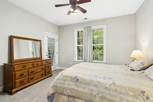 613 Ives Ct, Chapel Hill, NC 27514 - Photo 15