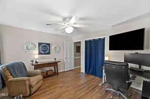 911 Emory Ln, Raleigh, NC 27609 - Photo 39