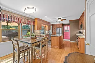 911 Emory Ln, Raleigh, NC 27609 - Photo 13
