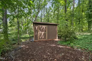911 Emory Ln, Raleigh, NC 27609 - Photo 41