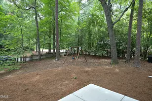 200 Honeysuckle Ln, Cary, NC 27513 - Photo 31