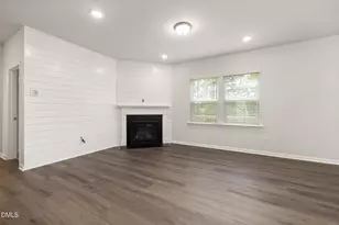 504 Foxfield Wy, Fuquay Varina, NC 27526 - Photo 9