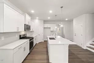 504 Foxfield Wy, Fuquay Varina, NC 27526 - Photo 3