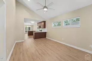 807 Staley St, Graham, NC 27253 - Photo 5