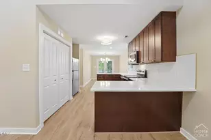 807 Staley St, Graham, NC 27253 - Photo 9
