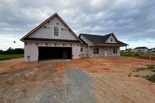 140 Margot Manor Dr, Benson, NC 27504 - Photo 1