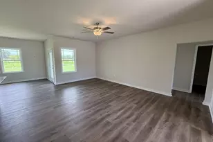 111 Finch Ln, Four Oaks, NC 27524 - Photo 5