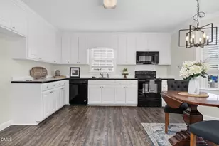 222 Woodfield Dr, Nashville, NC 27856 - Photo 9