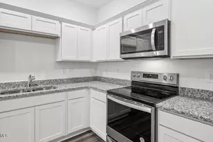 2227 Gln Xing Dr, Durham, NC 27704 - Photo 19